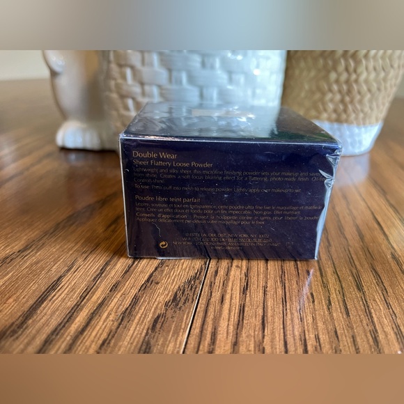 Estée Lauder Double Wear Sheer Flattery Loose Powder- Translucent Soft Glow NWT - Picture 6 of 6